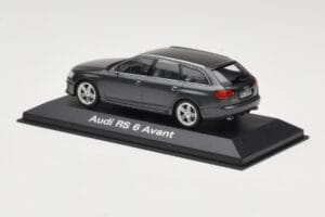 Audi RS6 C5 Avant Daytona Grey Minichamps 1:43 5010710233 メタル - 画像 3/4