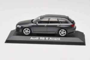 Audi RS6 C5 Avant Daytona Grey Minichamps 1:43 5010710233 メタル