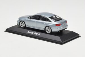 Audi RS6 C6 Monza Silver Minichamps 1:43 5010810113 メタル - 画像 3/4