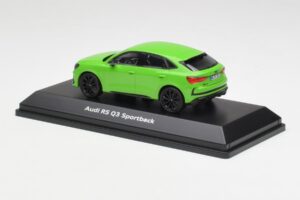 Audi RSQ3 F3 スポーツバック グリーン Minichamps 1:43 5012013631 メタル - 画像 3/4