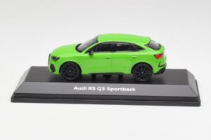 Audi RSQ3 F3 スポーツバック グリーン Minichamps 1:43 5012013631 メタル