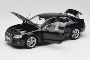 Audi S5 B8 Coupe ブラック Norev 1:18 188360 メタル - 画像 2/8