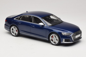 Audi S8 D5 ブルー GT Spirit 1:18 GT313 レジン - 画像 4/6