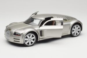 Audi Rosemeyer シルバー Maisto 1:18 31625 メタル - 画像 2/8