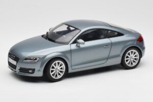 Audi TT 8J コンドルグレー Minichamps 1:18 5010500415 メタル
