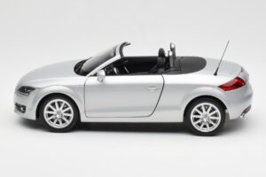 Audi TT 8J Roadster ライトシルバー Minichamps 1:18 5010500515 メタル - 画像 4/8