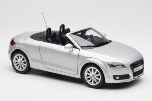Audi TT 8J Roadster ライトシルバー Minichamps 1:18 5010500515 メタル - 画像 6/8