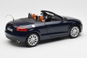 Audi TT 8J Roadster ディープシーブルー Minichamps 1:18 5010500525 メタル - 画像 3/8