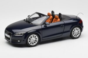 Audi TT 8J Roadster ディープシーブルー Minichamps 1:18 5010500525 メタル