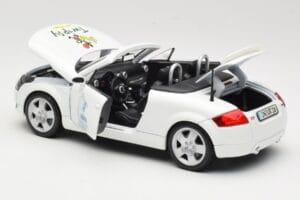 Audi TT 8N カブリオレ ホワイト Maisto 1:18 56065 メタル - 画像 5/8