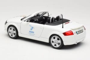 Audi TT 8N カブリオレ ホワイト Maisto 1:18 56065 メタル - 画像 7/8