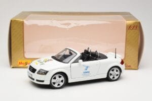Audi TT 8N カブリオレ ホワイト Maisto 1:18 56065 メタル - 画像 8/8