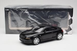Audi TT 8N ブラック Minichamps 1:18 155017021 メタル - 画像 6/6