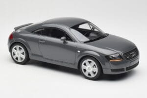 Audi TT 8N Coupe Grey Metallic Minichamps 1:18 155017020 メタル - 画像 4/6