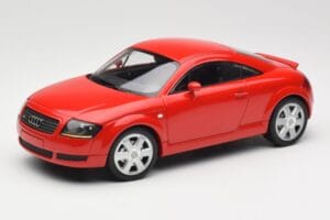 Audi TT 8N レッド Minichamps 1:18 155017022 メタル