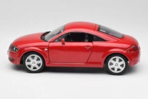 Audi TT 8N クーペ レッド Revell 1:18 89909092 メタル - 画像 4/8