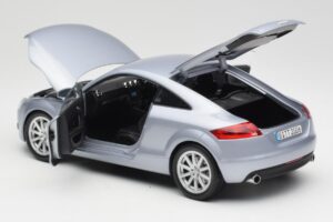 Audi TT 8N RHD レイク シルバー メタリック Minichamps 1:18 150015020 メタル - 画像 5/8