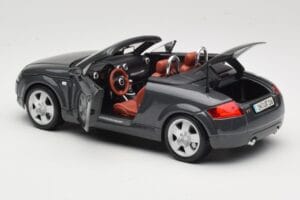 Audi TT 8N Roadster グレー Maisto 1:18 50346 メタル - 画像 5/8
