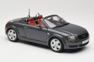 Audi TT 8N Roadster グレー Maisto 1:18 50346 メタル - 画像 6/8