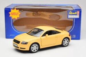 Audi TT 8N イエロー Revell 1:18 08954-M1 メタル - 画像 8/8