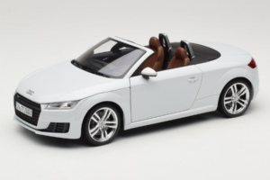 Audi TT 8S Roadster Glacier White Minichamps 1:18 5011400515 メタル