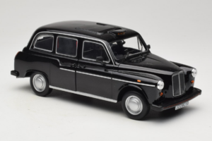 Austin FX4 London Taxi ブラック Minichamps 1:18 180136000 メタル - 画像 6/8
