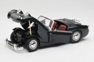 Austin-Healey Sprite Leaf Green Revell 1:18 08837 メタル - 画像 2/8
