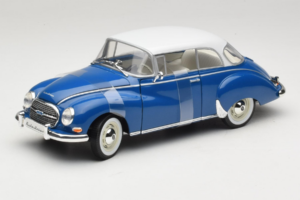Auto Union 1000 S Coupe ブルー ホワイト Revell 1:18 08909 メタル