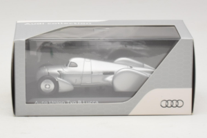 Auto Union Type B Lucca Silver Minichamps 1:43 5031300413 メタル - 画像 5/5