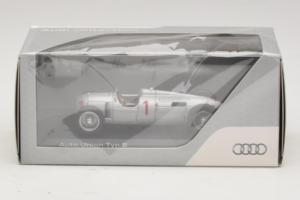 Auto Union Typ B #1 シルバー Minichamps 1:43 5031300313 メタル - 画像 5/5