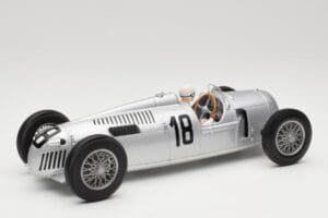 Auto Union Typ C #18 B. Rosemeyer Internationales Eifelrennen Nürburgring Winner 1936 Minichamps 1:18 155361018 メタル - 画像 2/6