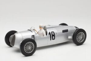Auto Union Typ C #18 B. Rosemeyer Internationales Eifelrennen Nürburgring Winner 1936 Minichamps 1:18 155361018 メタル