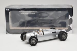 Auto Union Type C #57 H. Stuck Winner Shelsley Walsh Hill Climb 1936 Minichamps 1:18 155361057 メタル - 画像 6/6
