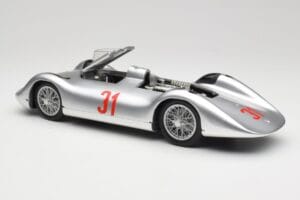 Auto Union Typ C Stromlinie #31 B. Rosemeyer 1937 シルバー Revell 1:18 08436 メタル - 画像 5/8