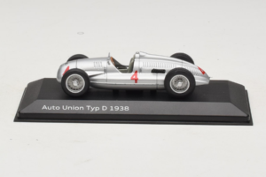 Auto Union Typ D #4 シルバー Minichamps 1:43 5030900703 メタル