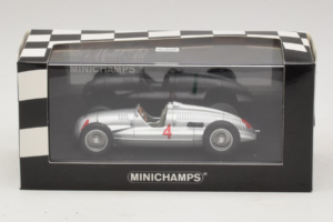 Auto Union Typ D #4 シルバー Minichamps 1:43 5030900703-R1 メタル - 画像 4/4