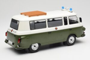 Barkas B1000 ピープルズポリス MCG 1:18 MCG18009 メタル - 画像 3/6