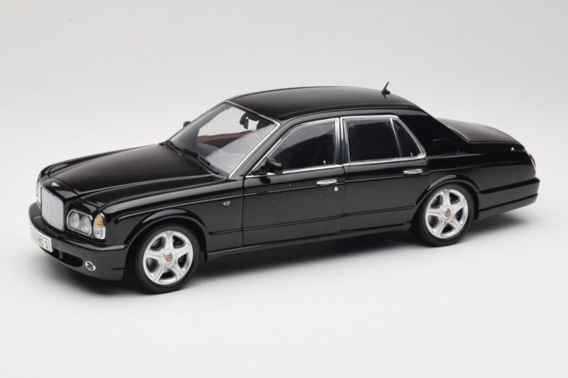 Bentley Arnage R ブラック Minichamps 1:18 100139071 メタル