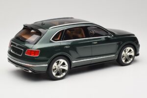 Bentley Bentayga Styling Pack グリーン GT Spirit 1:18 GT133 レジン - 画像 2/6