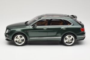 Bentley Bentayga Styling Pack グリーン GT Spirit 1:18 GT133 レジン - 画像 3/6