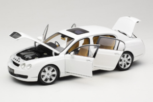 Bentley Continental Flying Spur ホワイト Minichamps 1:18 100139461 メタル - 画像 2/8