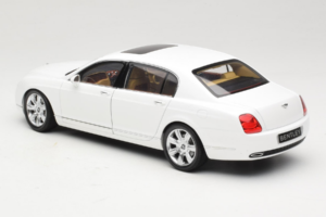 Bentley Continental Flying Spur ホワイト Minichamps 1:18 100139461 メタル - 画像 7/8