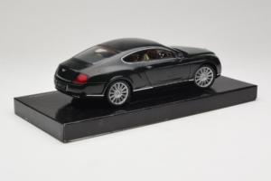 Bentley Continental GT British Racing Green Minichamps 1:18 BL570 メタル - 画像 4/8
