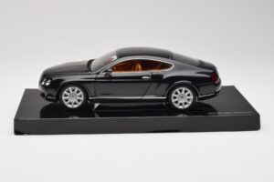 Bentley Continental GT Midnight Emerald Minichamps 1:18 BL389 メタル - 画像 4/8