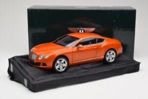 Bentley Continental GT Orange Metallic Minichamps 1:18 100139921 メタル - 画像 8/8