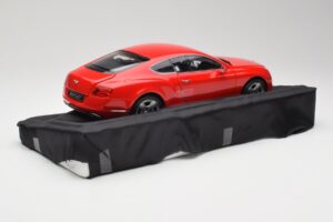 Bentley Continental GT St. James Red Minichamps 1:18 100139922 メタル - 画像 3/8