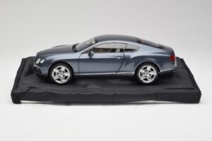 Bentley Continental GT サンダーグレー Minichamps 1:18 BL835 - 画像 4/8
