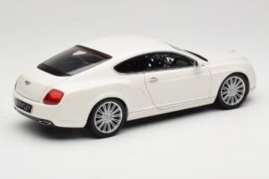 Bentley Continental GT ホワイト Minichamps 1:18 100139621 メタル - 画像 3/8