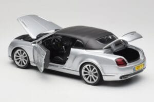 Bentley Continental Supersports カブリオレ 1st Gen シルバー Bburago 1:18 18-11037S メタル - 画像 5/8