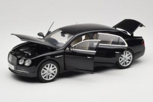 Bentley Flying Spur W12 Onyx Black Kyosho 1:18 08891NX メタル - 画像 2/8
